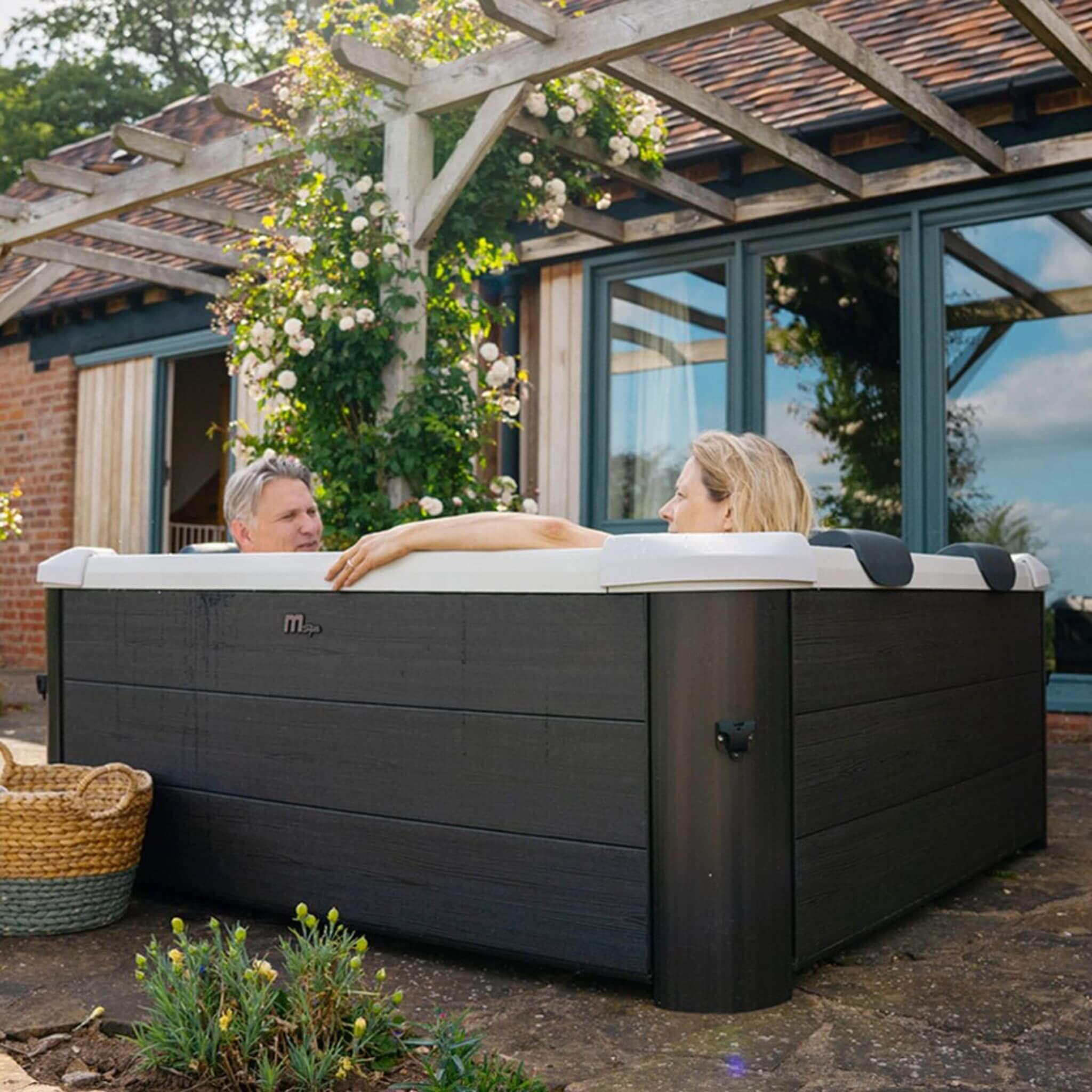 MSpa Oslo Supreme 6-Person 120 Jets Square Spa W/ LED Lights & Integrated App Control [F-OS063W] (SAK93516) - Image 13