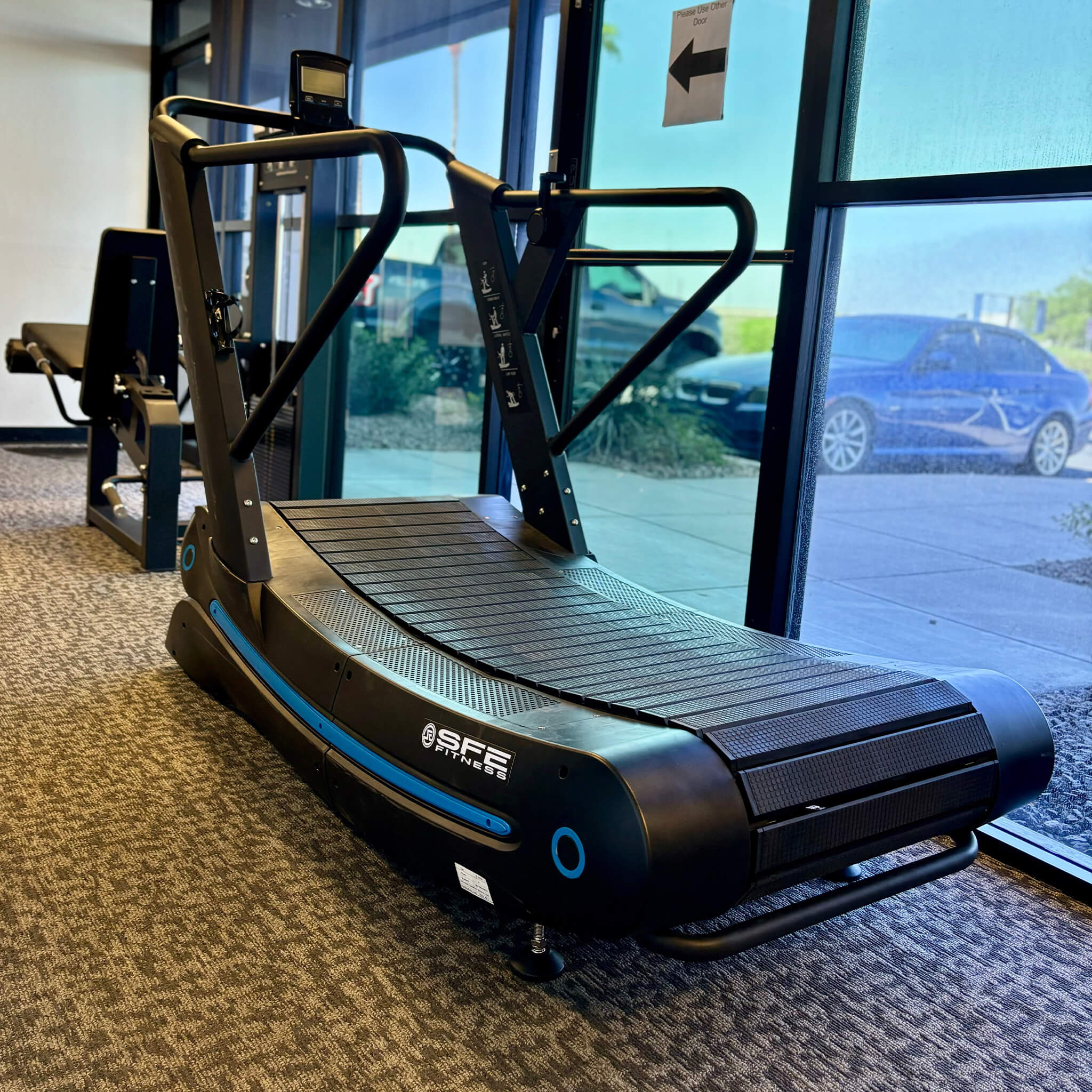 SFE Air Runner Pro Commercial Curved Self-Generating Power Treadmill [TZ-3000] (SAK97215) - Image 3